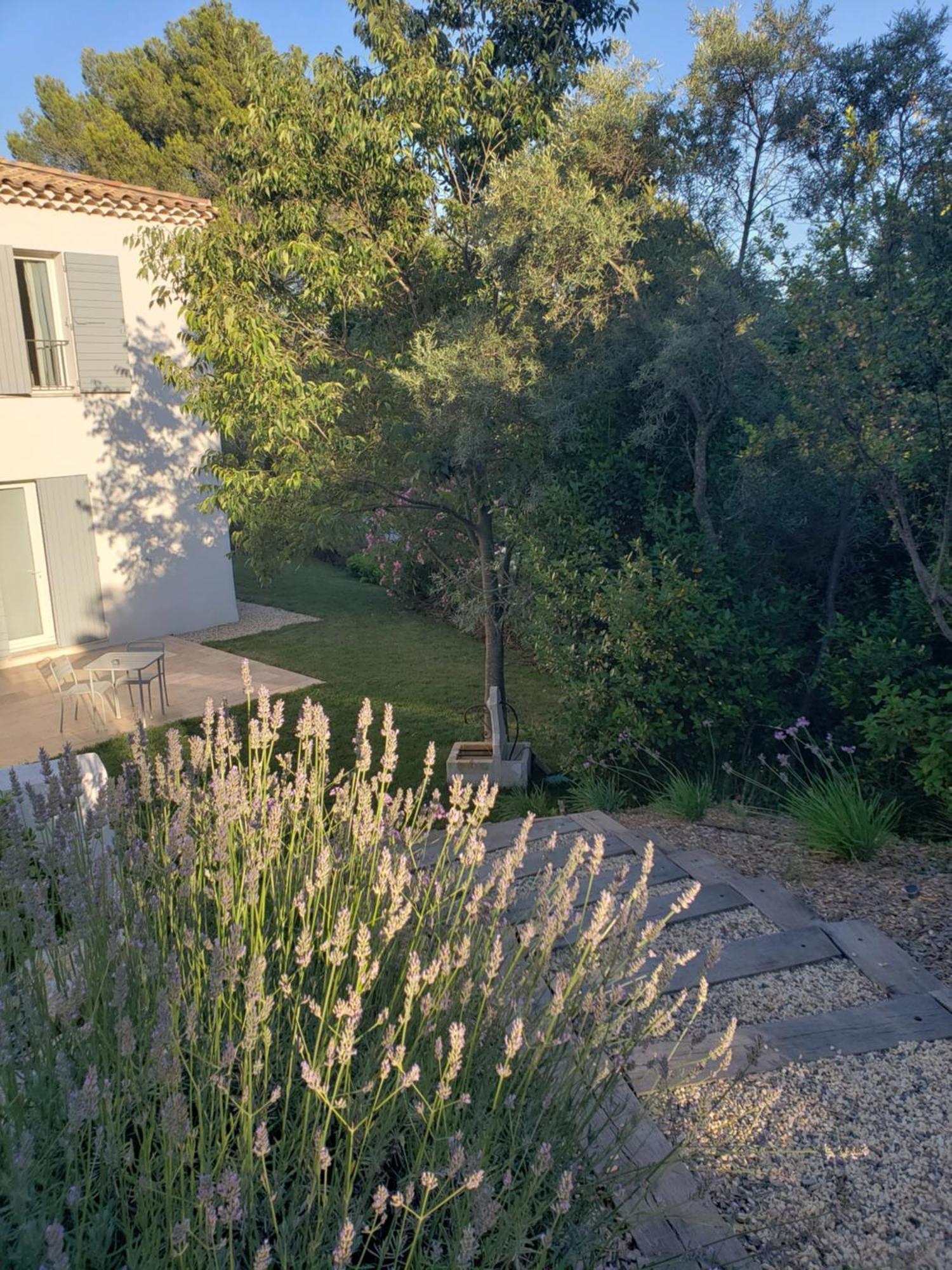 مبيت وإفطار Éguilles La Bastide D'Alix المظهر الخارجي الصورة
